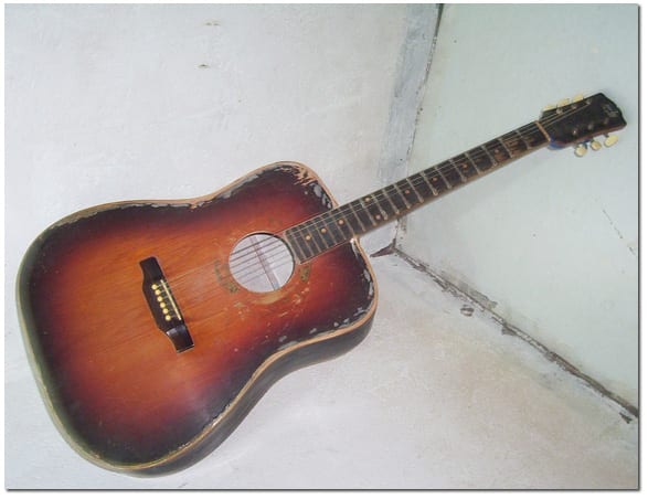 best beginner guitar old guitar