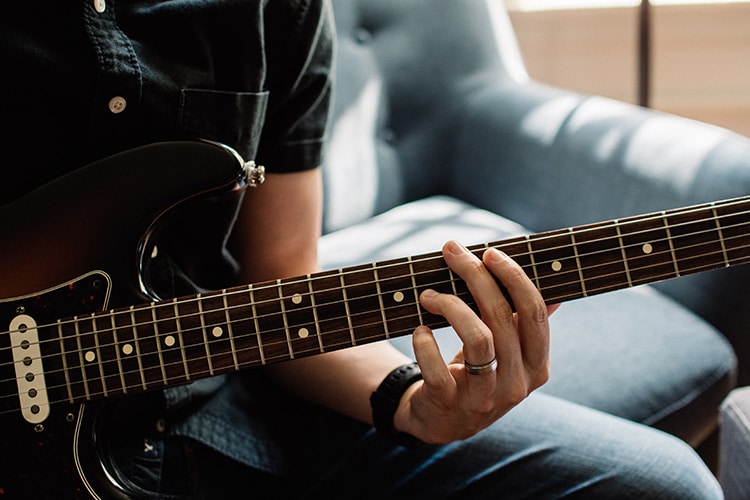 guitar-cleaning-kit