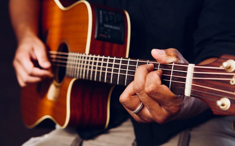 Best-Songs-To-Learn-On-Guitar