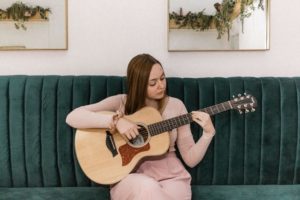 How Much Do Guitar Lessons Cost? - A Guide To Guitar Lesson Pricing